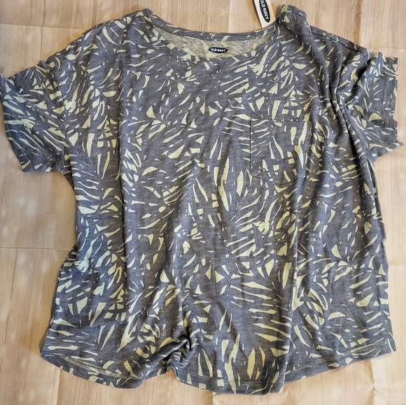 Old Navy Tops - Old navy new with tags short sleeve size extra large